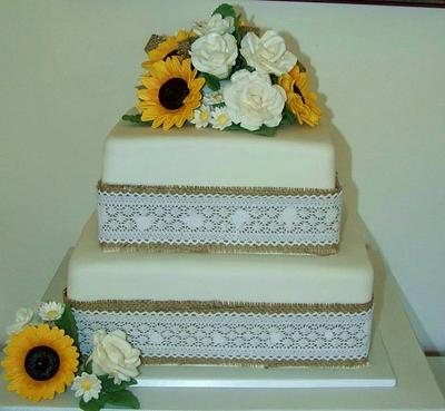 Rustic wedding cake - Cake by Cakes and Cupcakes by Anita