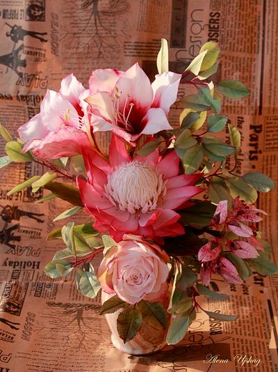 bouquet with amaryllis & protea  - Cake by  Alena Ujshag