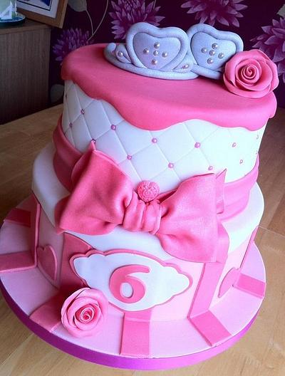 Twin Princess cake - Cake by GazsCakery