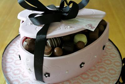 heart chocolate box - Cake by SOH