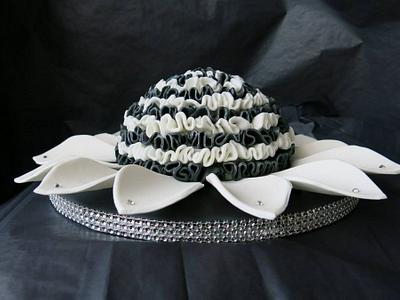 Black and white flower - Cake by mongateau