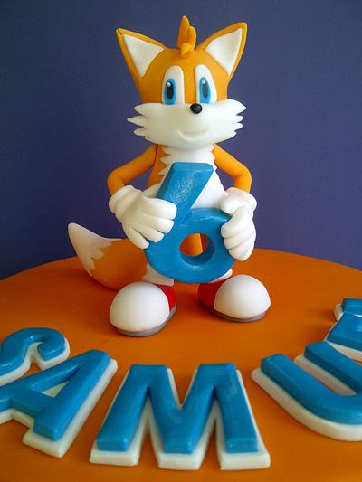 Tails the Fox - Cake by CakeyCake