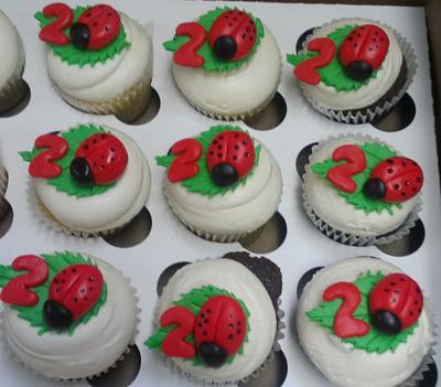 Lady Bug cupcakes - Cake by KarenCakes