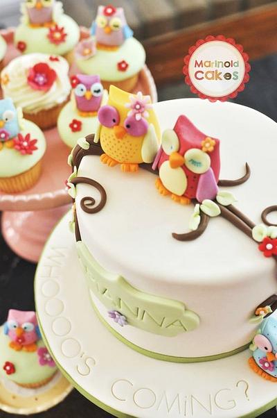 Owl Cake and Cupcakes - Cake by Mavic Adamos