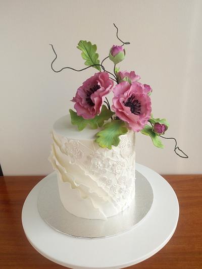 Lace cake with anemones - Cake by Paula Rebelo