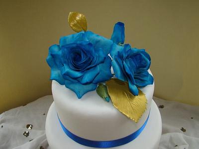 Simple Blue roses  - Cake by George's Bakes