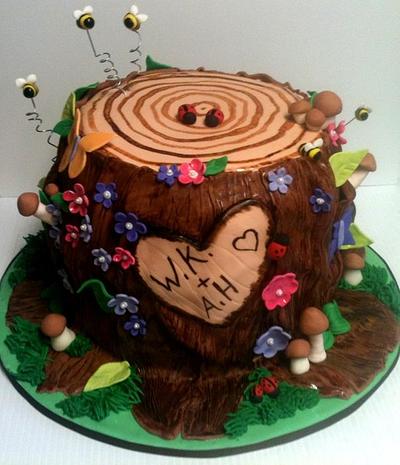 Fantasy Tree Stump - Cake by Michelle