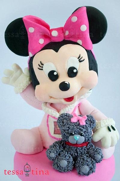 Minnie Mouse and Bear Cake - Cake by tessatinacakes