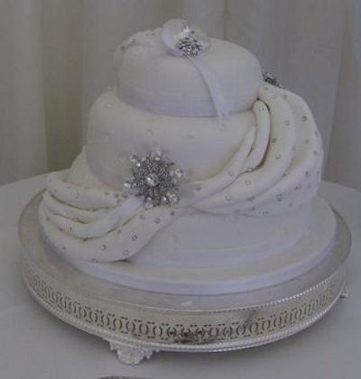 Wedding cake - Cake by Andrea