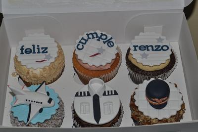 Aviator Cupcakes! - Cake by Monika Moreno