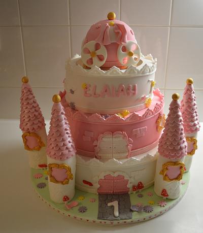 Princess Castle cake - Cake by Cakes-n-Sweets
