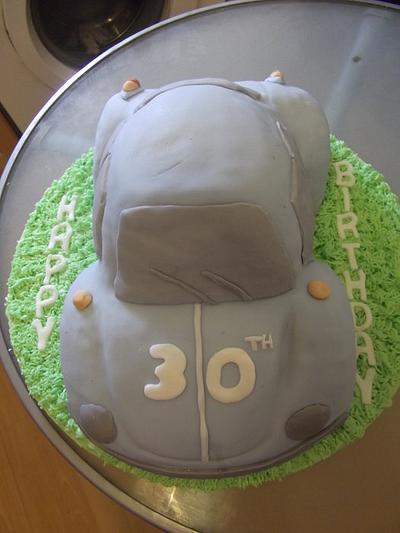 VW Beetle - Cake by Stacey