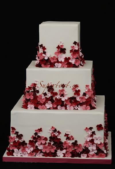 Red, rose and pink hortensia wedding cake - Cake by Olga Danilova