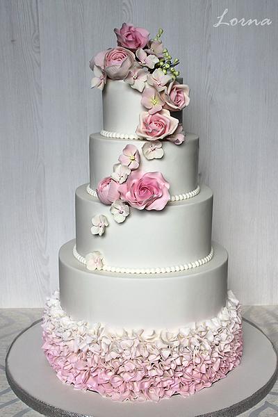 Wedding white & pink - Cake by Lorna