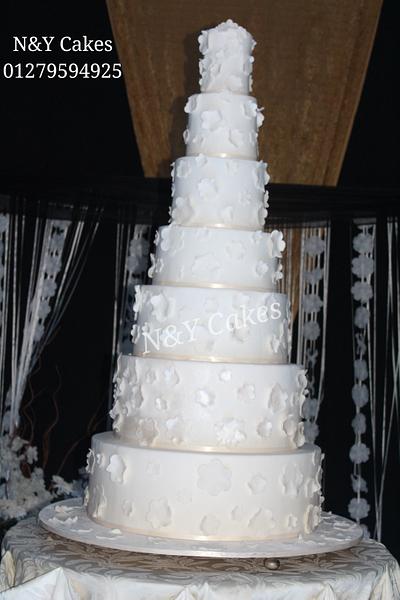 Wedding fondant cake - Cake by N&y cakes