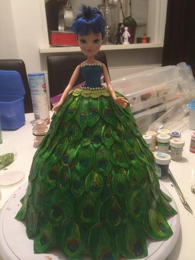 Winx club musa with peacock dress - Cake by Anni C
