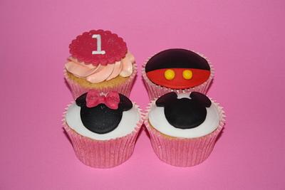 Minnie and Mickey Cupcakes - Cake by Emma
