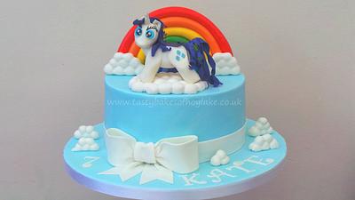 My Little Pony - Rarity Unicorn Pony - Cake by TastyBakes