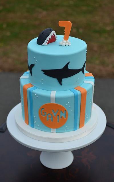 Shark Cake - Cake by Elisabeth Palatiello