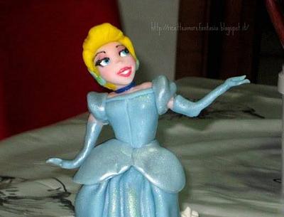 Cinderella  - Cake by Gabriella Luongo