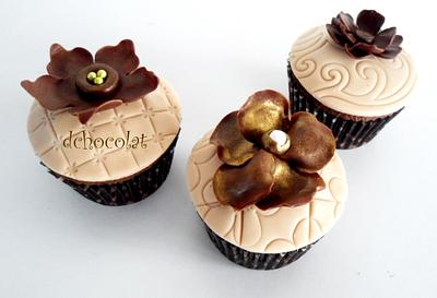Vintage cupcakes - Cake by Dchocolat