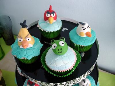 Angry birds-cupcakes - Cake by Valeria Sotirova