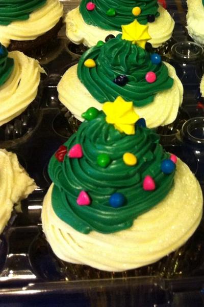 Christmas Tree Cupcakes - Cake by Jessica