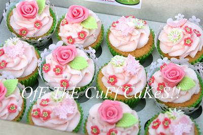 Pretty cupcakes  - Cake by OfF ThE CuFf CaKeS!!