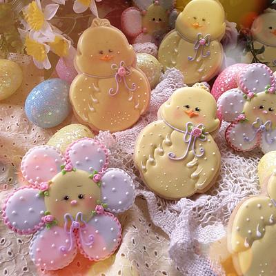 Sugar blossoms and sweet chicks - Cake by Teri Pringle Wood