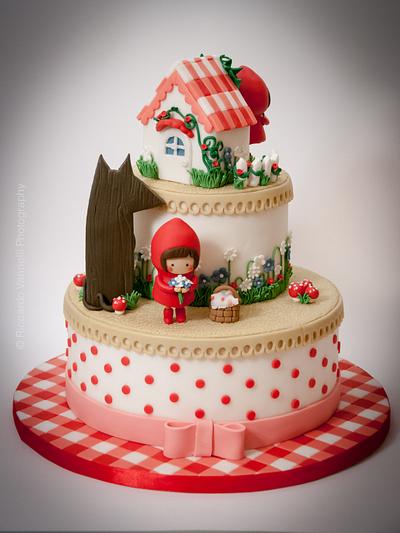 Little Red Riding Hood and the wolf - Cake by i dolcetti di Kerù