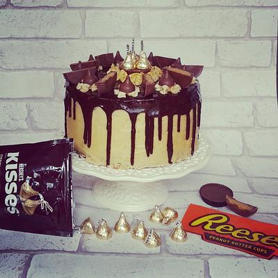 Chocolate and Peanut Butter Fudge Cake - Cake by Lilli Oliver Cake Boutique