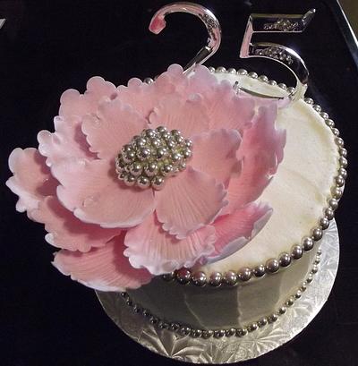 My first Peony! - Cake by CCsCupcakes