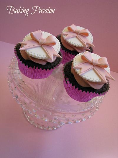 Pretty Pink Bow Cupcakes - Cake by BakingPassion