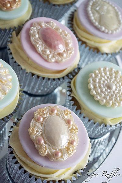 Vintage Brooch Cupcakes - Cake by Sugar Ruffles