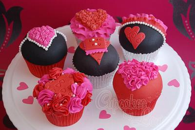 Valentines Cupcakes - Cake by CupcakesbyLouise