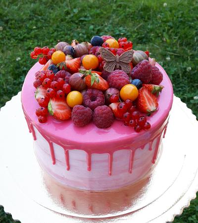 Pink cake - Cake by MaggiesCakes