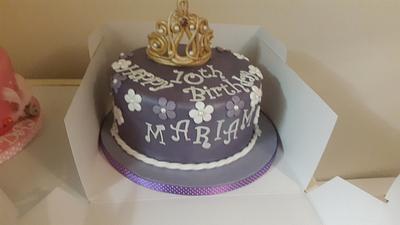 Purple Princess cake - Cake by Shollybakes
