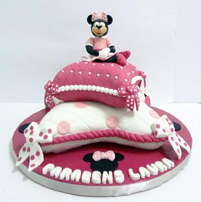 Minnie with Pillows Cake - Cake by Joao Cabrita