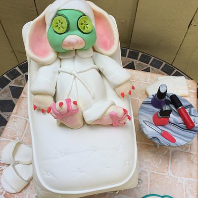 Spa Bunny - Cake by Lesi Lambert - Lambert Academy of Sugar Craft