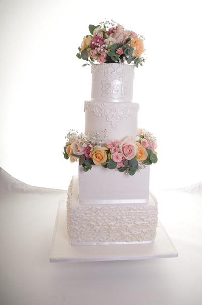 White Asian wedding cake - Cake by Cakes o'Licious