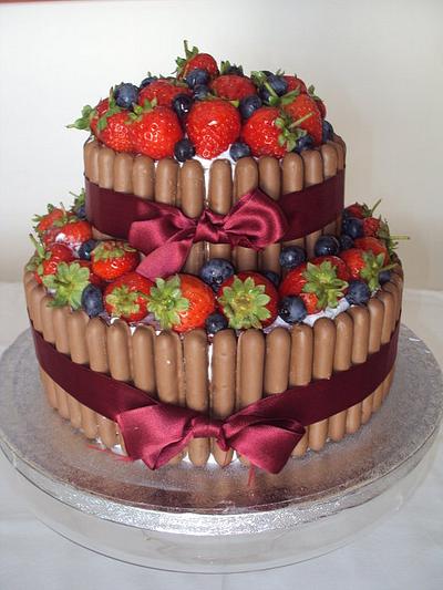 Chocolate and fruit  - Cake by Anabela Carvalho