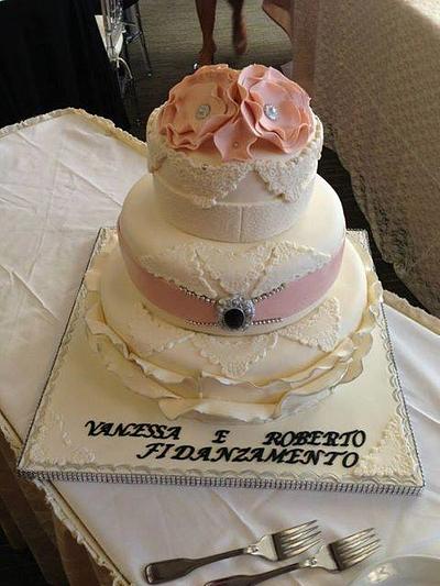 LACE AND ANTIQUE ROSE - Cake by Enza - Sweet-E
