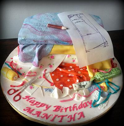Dress designer's cake - Cake by Laly Mookken's Cakes