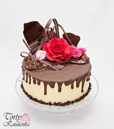 Drip Cake with roses - Cake by Torty Katulienka