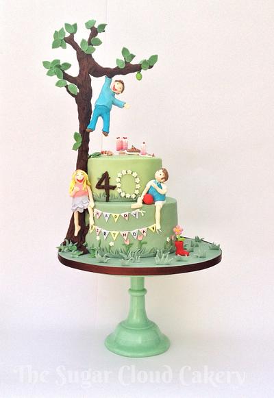 Climbing trees and having fun - Cake by The sugar cloud cakery