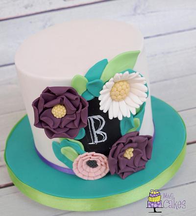 Flowers on the chalkboard - Cake by M&G Cakes