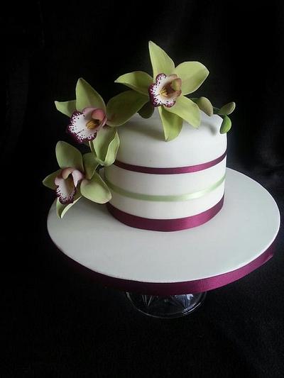 Sugar cymbidium Orchid Cake - Cake by La Lavande Sugar Florist