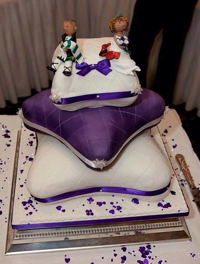 my most popular wedding cake - Cake by cakeabakin