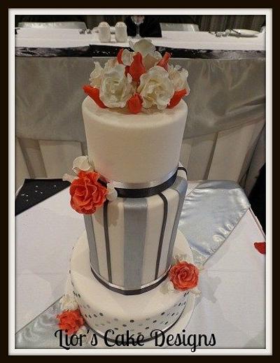 Black Silver & Red Wedding - Cake by Lior's Cake Designs