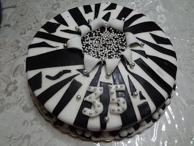 zebra surprise cake - Cake by Demi